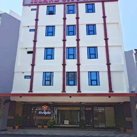 Capital O 90897 Island City Hotel Джорджтаун Екстер'єр фото
