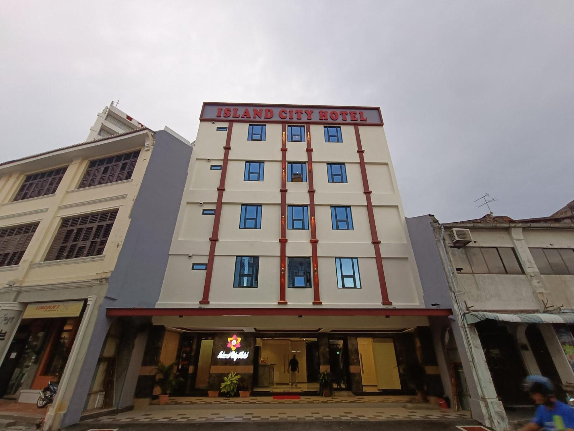Capital O 90897 Island City Hotel Джорджтаун Екстер'єр фото